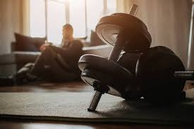 解析坦帕湾光芒队如何通过频繁的牛棚交换最大化投手对位优势