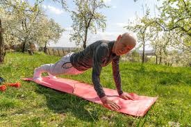 记者：河南已经向阿奇姆彭提供续约合同